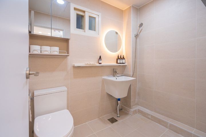 Tiana Home 15th image