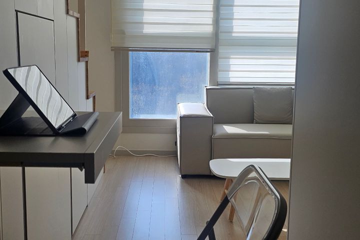 Fully-furnished Studio with a View 7th image