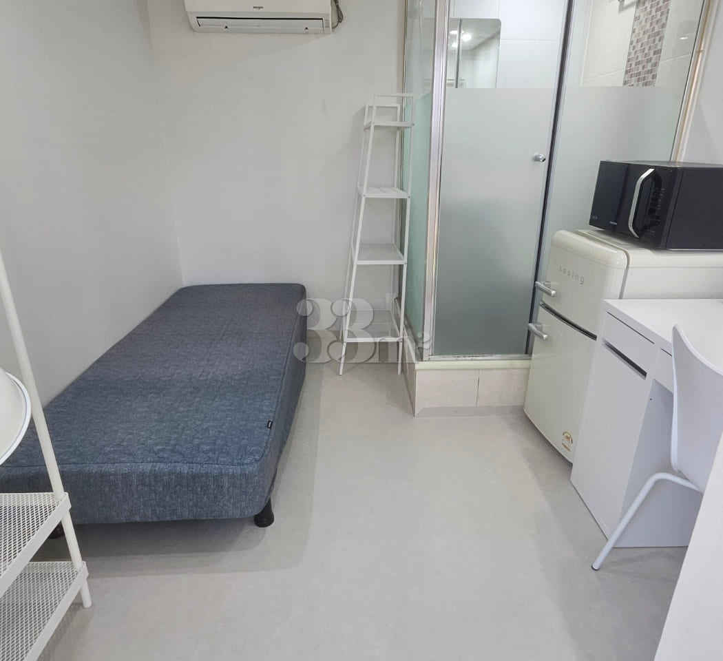 Room 502 2th image