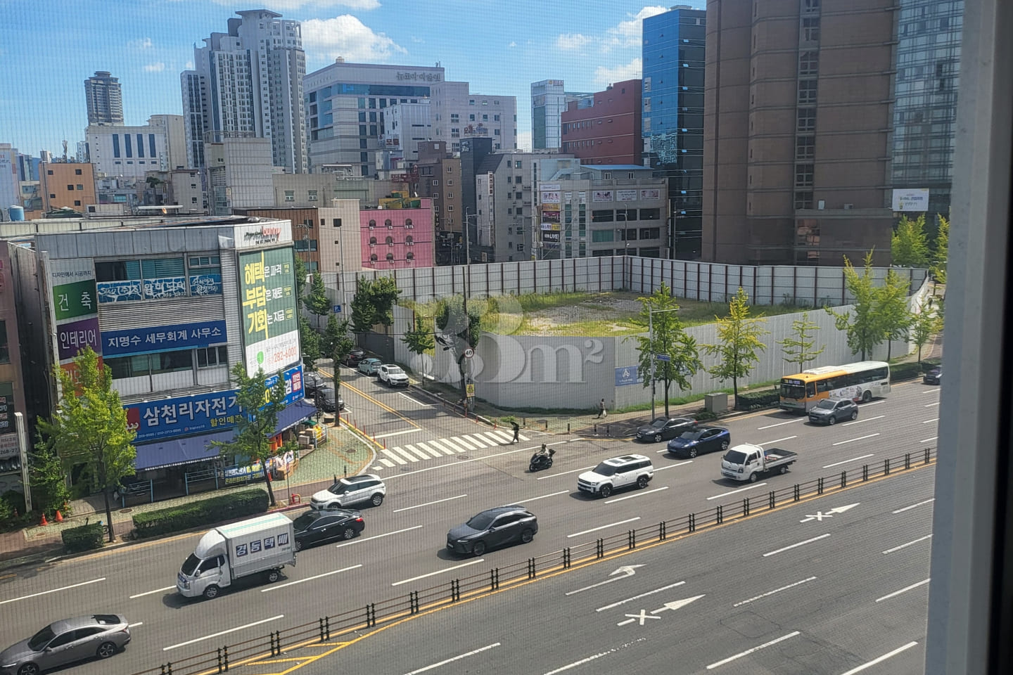 Newly built, fully furnished unit in central  19th image