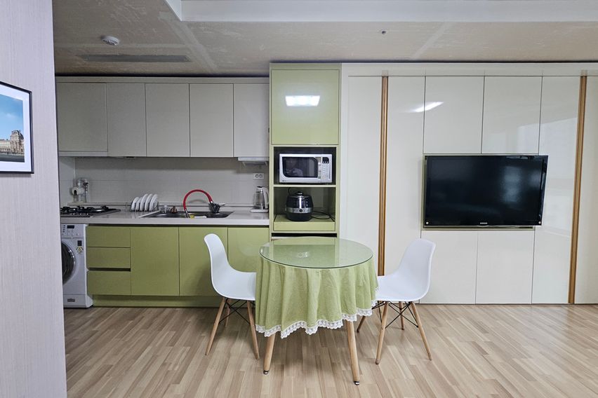 별똥별하우스 사이8층