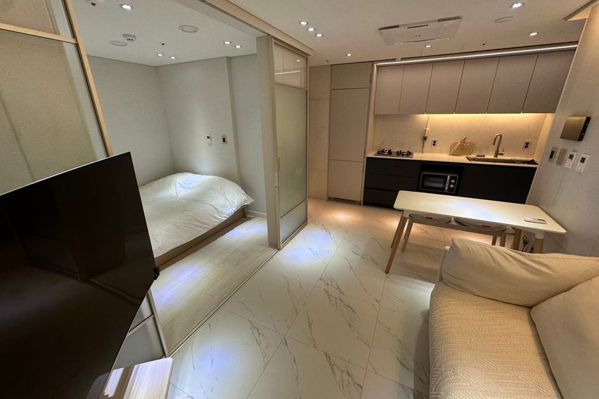 디스커버리 디뷰