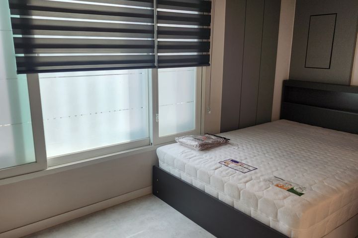 Two-room unit with a terrace 1th image