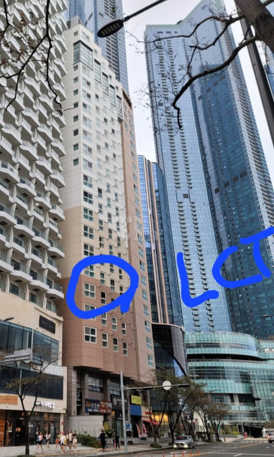 🩵3 seconds to Haeundae Beach 👨👩👦👦 LCT 1th image