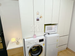 Premium Studio 7th image