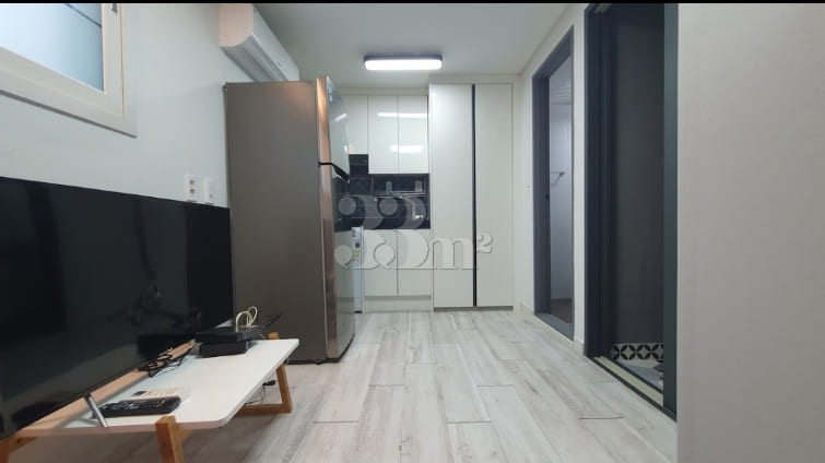 St. One-Room (Small Room) 0th image