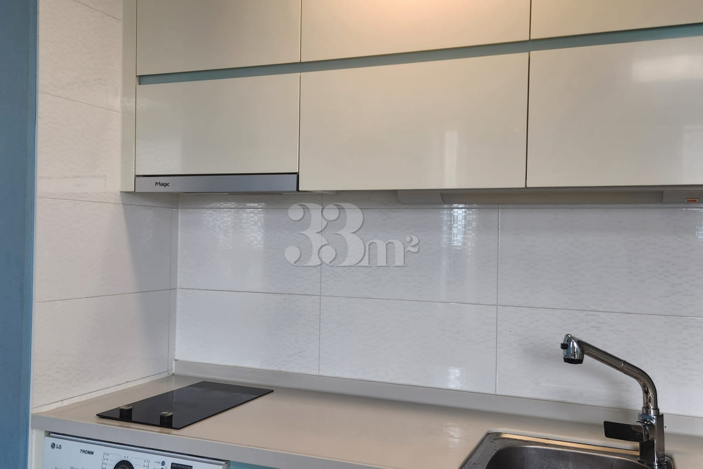 Fully furnished apartment with a great view i 2th image