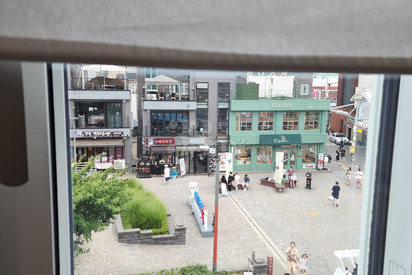 Hotspots at Jungang Market and Wolhwa Street 4th image
