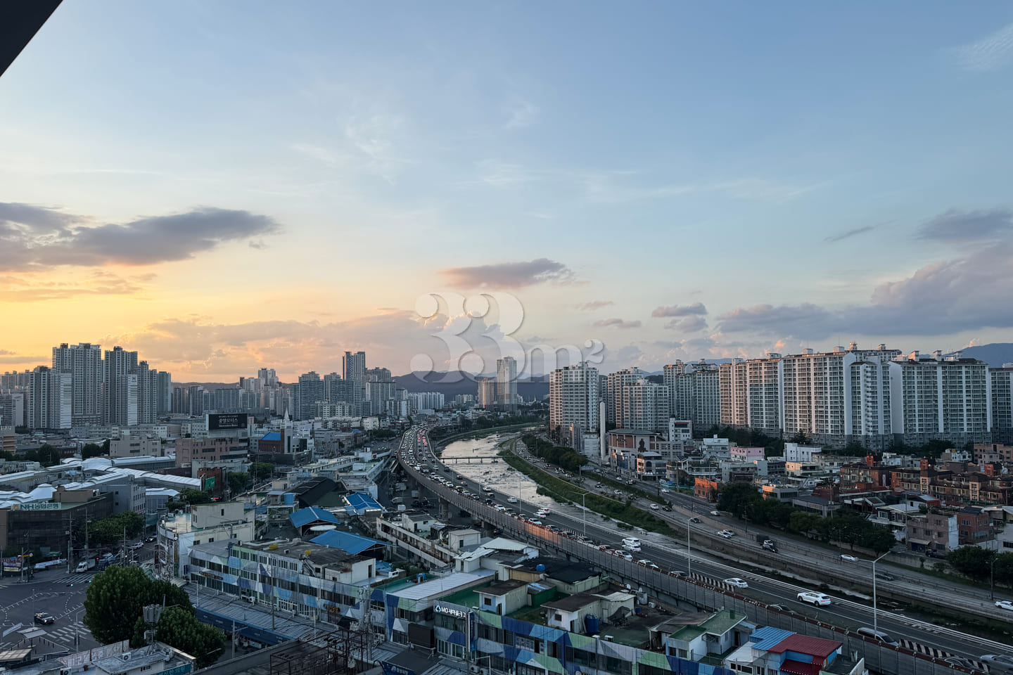 60-Pyeong Penthouse with Large Terrace 13th image