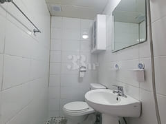 Clean studio apartment near the station 23 11th image
