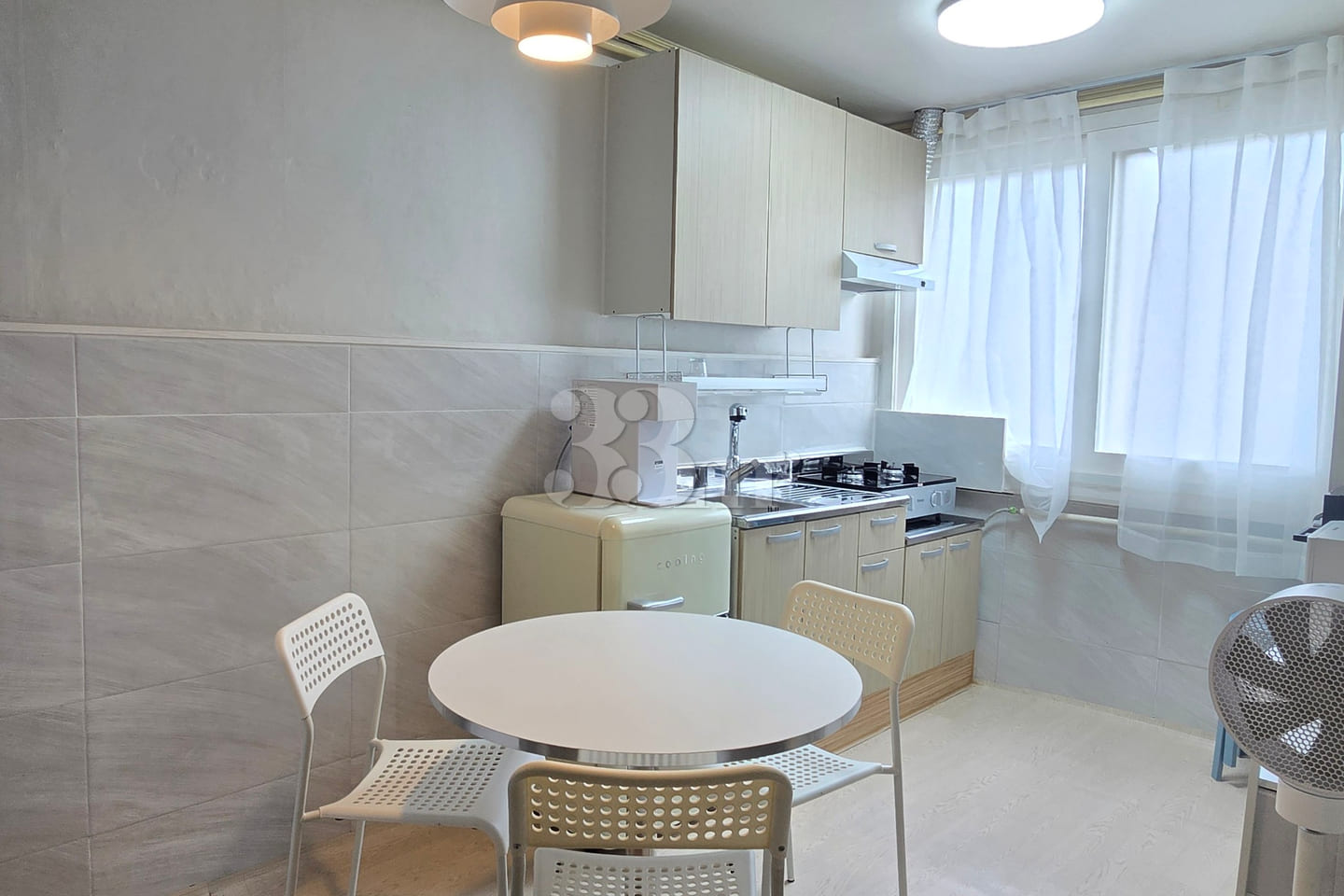 Dongdaemun Apartment with a Cheonggyecheon St 1th image