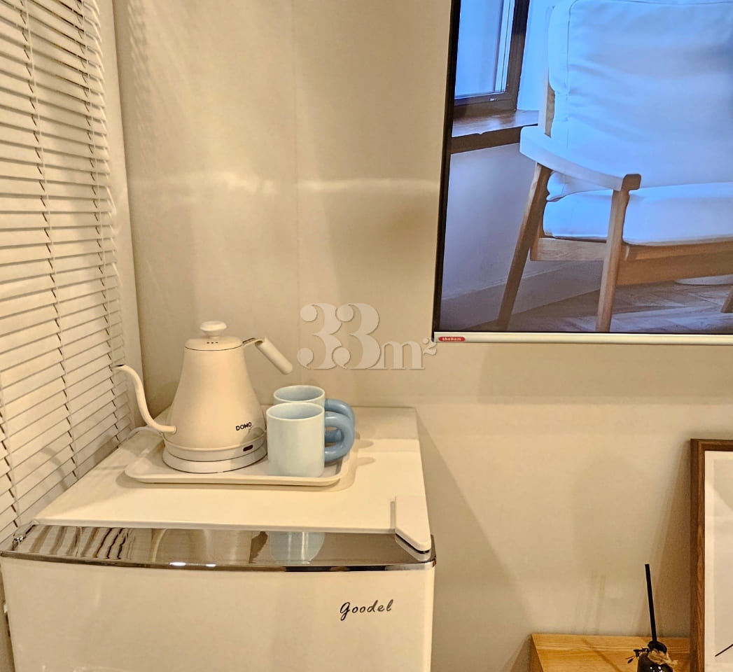 Hustay Room 204 12th image