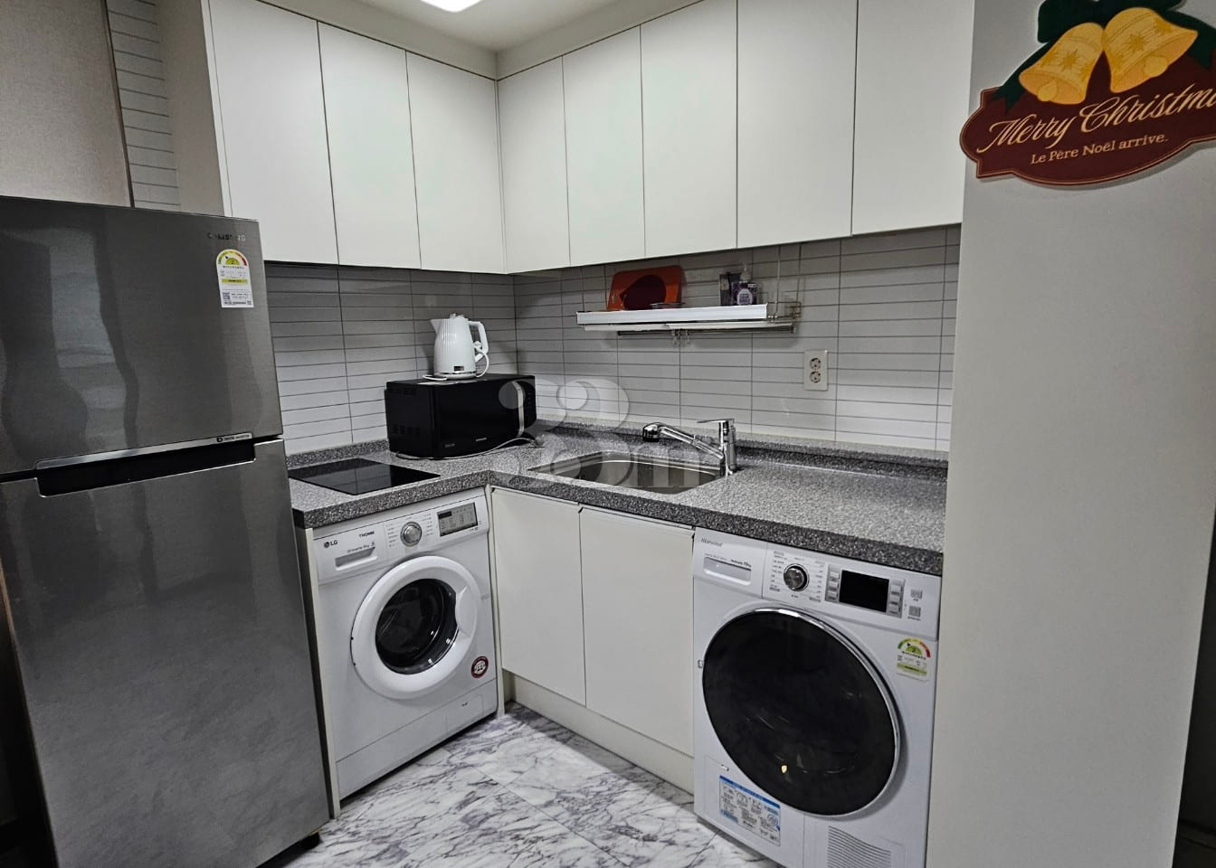 Fully furnished, newly built 1.5-room unit π 5th image