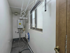 Gunsan. Fully furnished. Large parking lot. 7th image