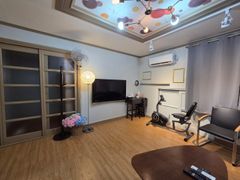 Yujin's spacious rooftop room 1th image