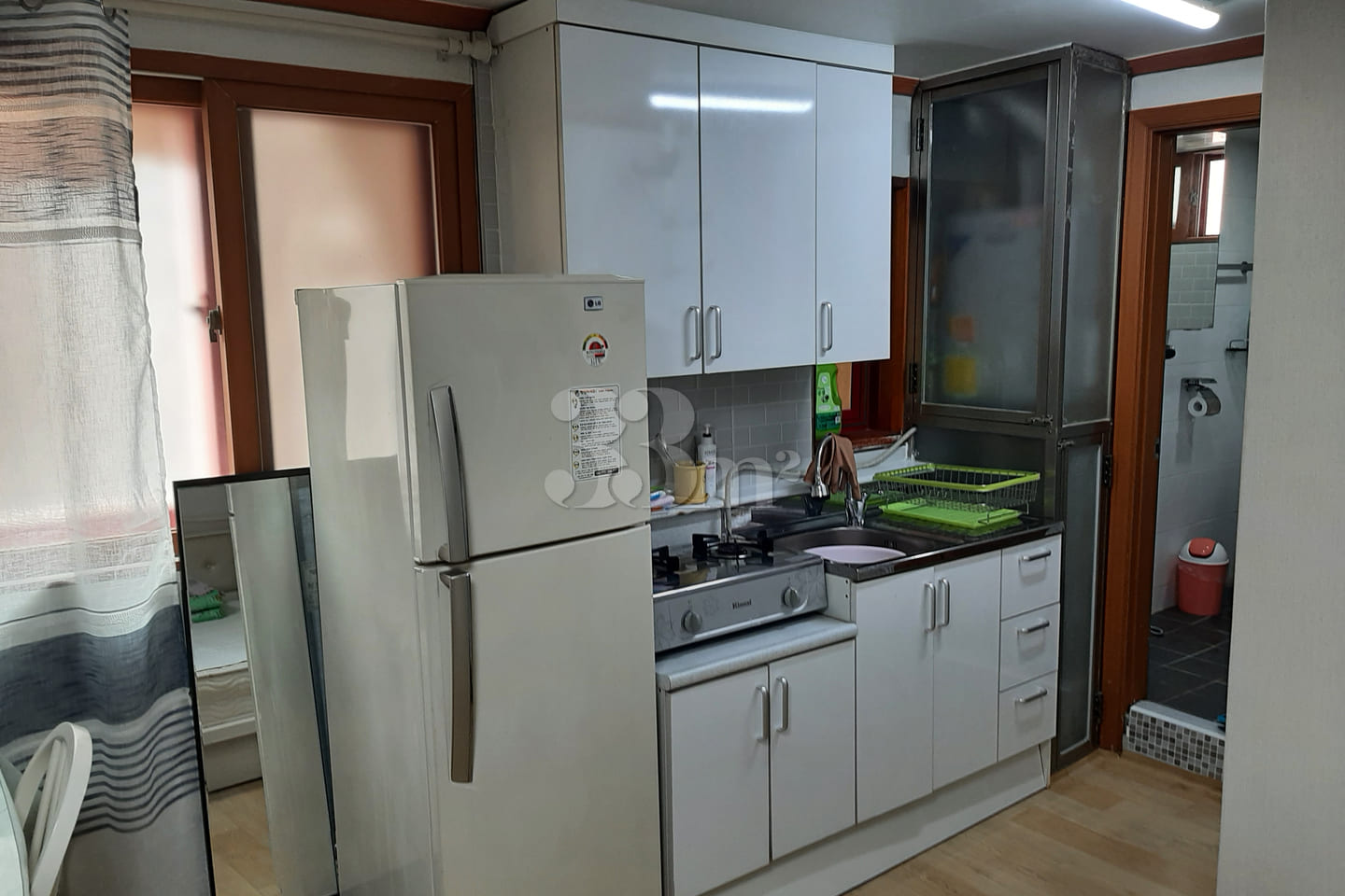 Fully furnished studio apartment, 7 minutes f 9th image