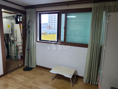 Nuriel Studio, Unit 402 9th image