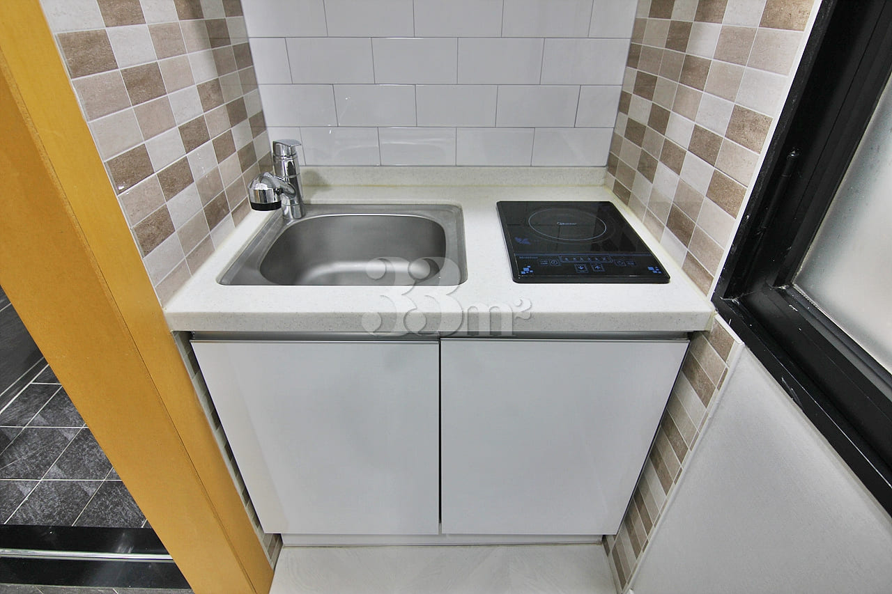 Quiet studio apartment near Ewha (agency list 6th image