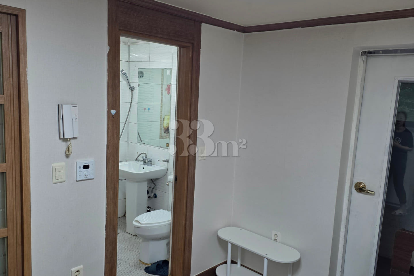 5 minutes from Duryu Station, spacious room 3th image