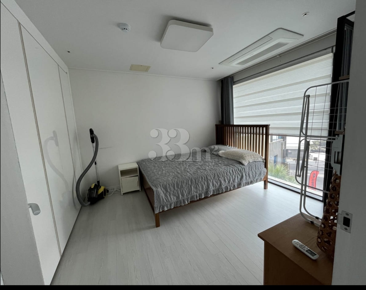 Fully furnished ocean view apartment in front 11th image