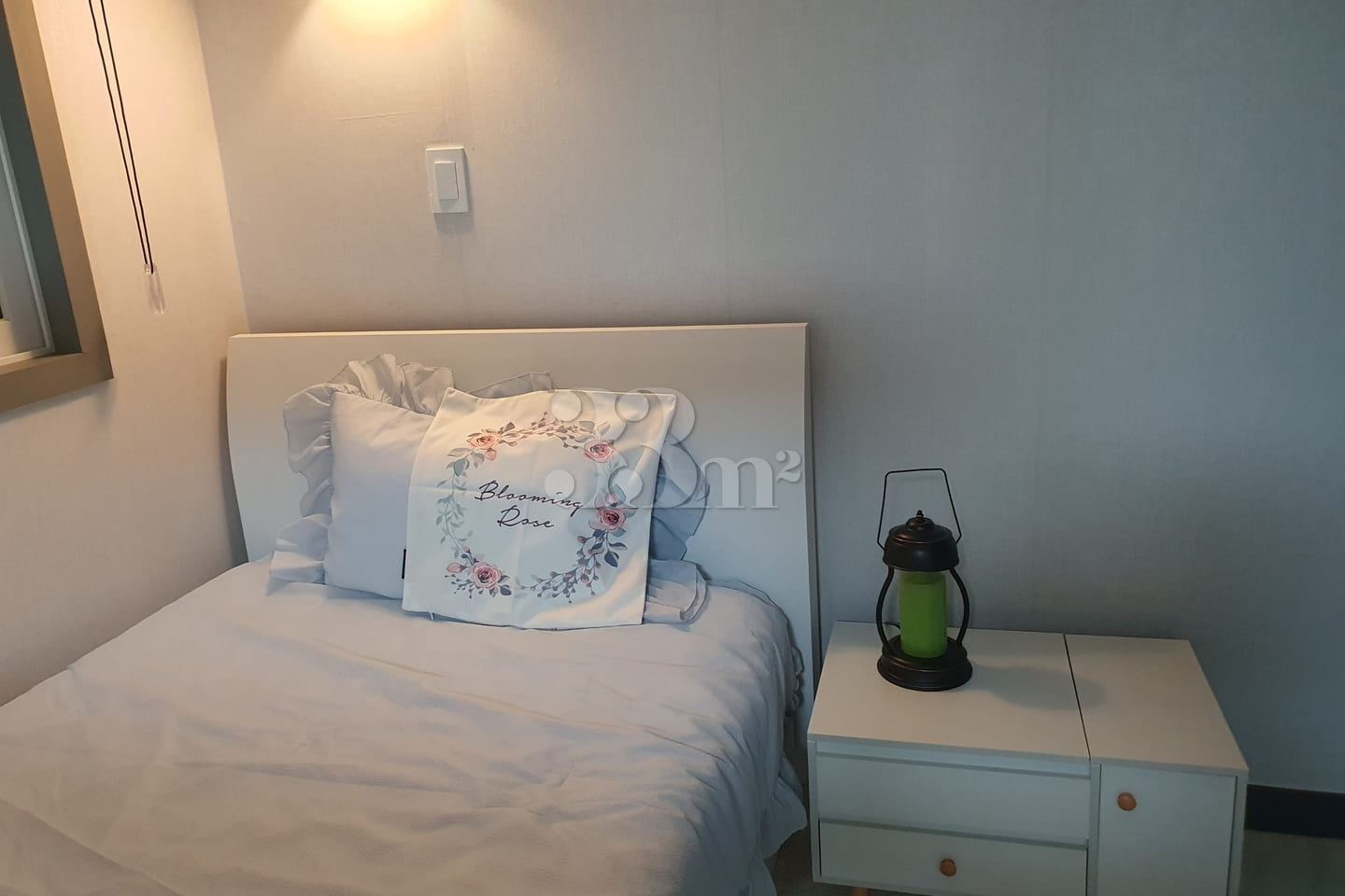 Newly built 1.5-room apartment in front of Du 4th image
