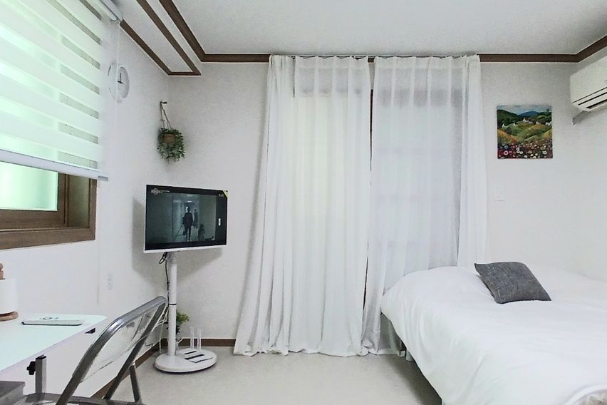 2층 화이트 원룸 0번째 이미지