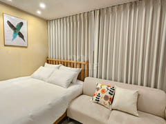 Hustay Room 204 14th image