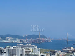 5-star house with an ocean view 6th image