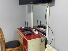 Studio-style 6th image