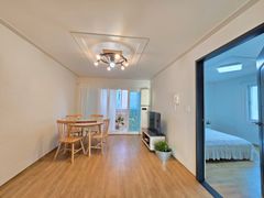 Spacious two-room apartment near Jeju Airport 3th image