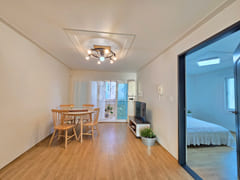 Spacious two-room apartment near Jeju Airport 3th image