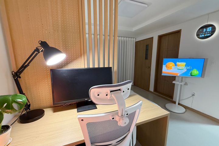 π Gumi Workstation Room 2th image