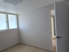 3-Bedroom Apartment A 6th image