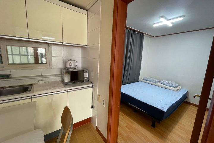 5 minutes from Hongdae/Yeonnam-dong (2 rooms) 4th image