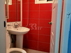 Clean accommodation with convenient transport 8th image