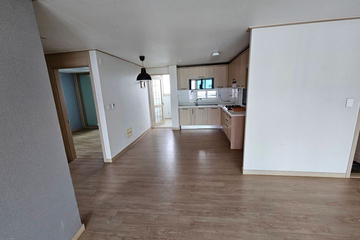 Entire apartment in Cheonan 3th image