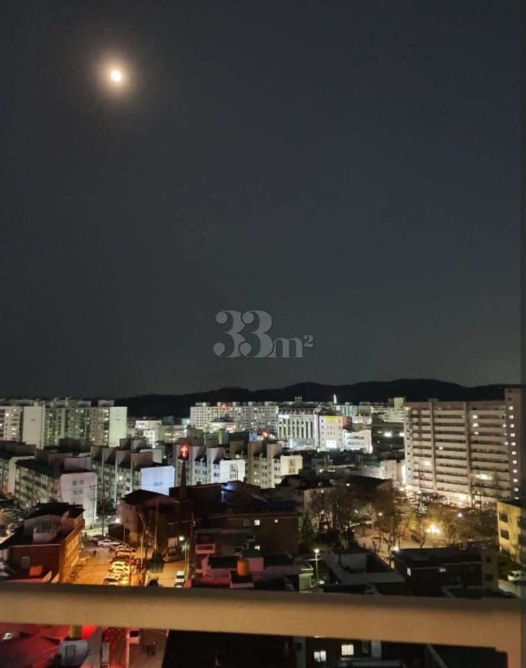 The Designer's Apartment 5th image