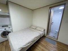 2 minutes from Nonhyeon Station (studio apart 11th image