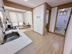 Comfortable studio apartment near Mangwon Han 2th image