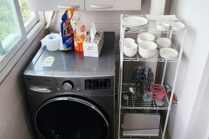 6-story building next to the industrial compl 4th image