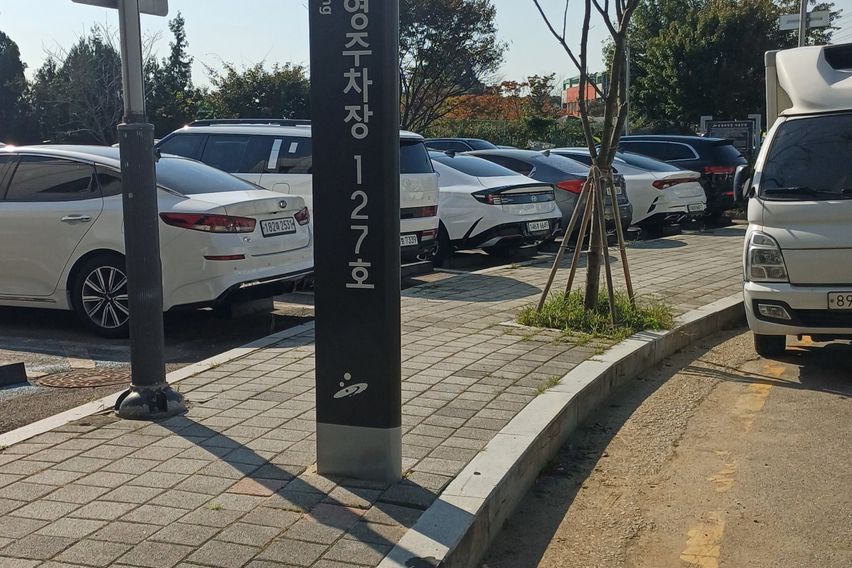 넓은 거실 쓰리룸신축급 11번째 이미지