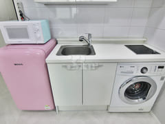 42 Studio Apartment on a Main Road in Hongdae 9th image