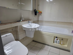 Fully furnished unit with a view of central S 7th image