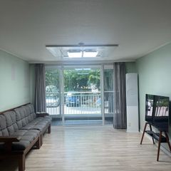 A House Filled with Sunshine Unit Image