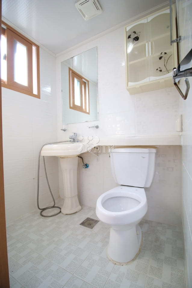 Yeonsan-dong E-Mart, fully furnished 3th image