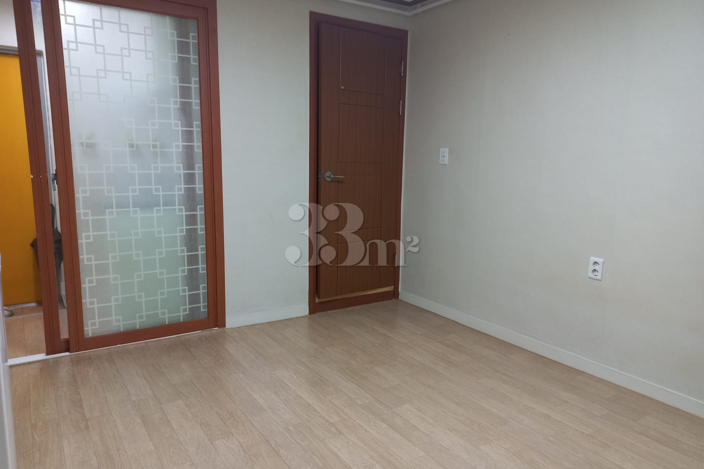 Neat studio apartment near Suwon Terminal 3th image