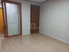 Neat studio apartment near Suwon Terminal 3th image