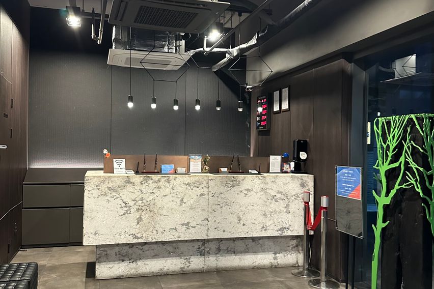 강남역 초근접 풀옵션!