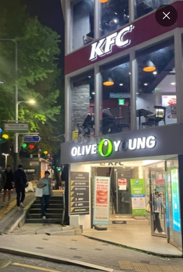 🌈 Sinchon / Behind Hyundai Department Store 12th image