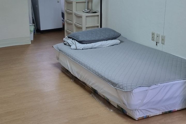 조용한 2층 끝방 13번째 이미지